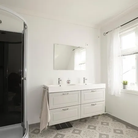 Apartamento Smakfull Med Utsikt Over Sentrum *