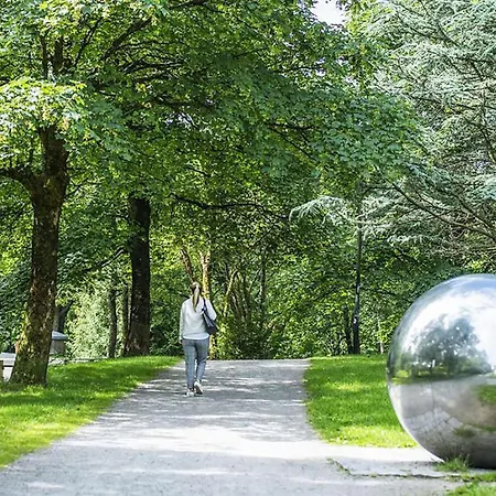 Smakfull Med Utsikt Over Sentrum Appartamento *